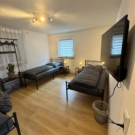 Apartamento Geräumige Wohnung mit Küche, WLAN&Parkplatz