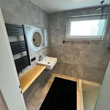 Geräumige Wohnung mit Küche, WLAN&Parkplatz Heidenheim an der Brenz