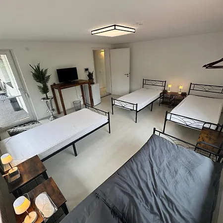 Geräumige Wohnung mit Küche, WLAN&Parkplatz Apartamento *